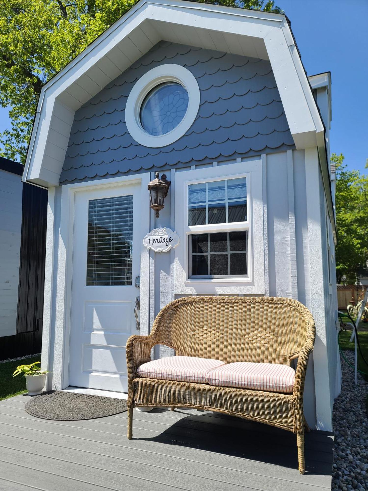 Hotel Tiny Digs Lakeshore - Tiny House Lodging à Muskegon Extérieur photo