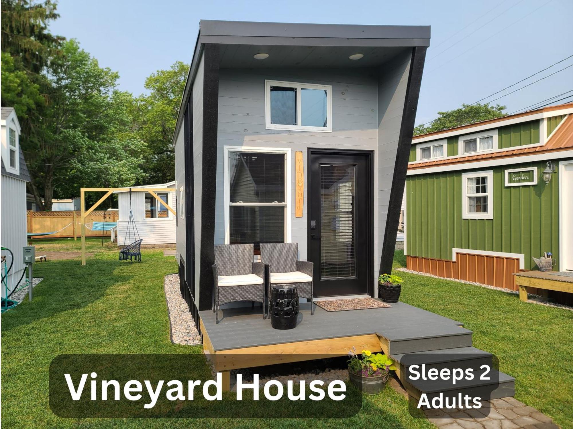 Tiny Digs Lakeshore - Tiny House Lodging Muskegon Extérieur photo