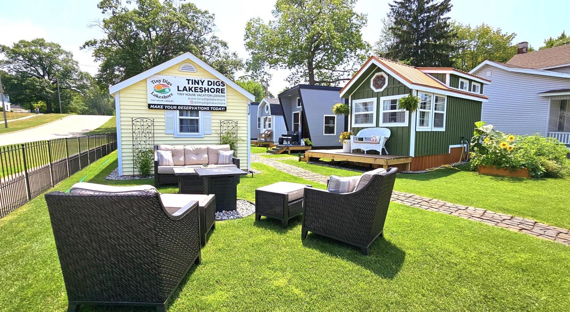 Hotel Tiny Digs Lakeshore - Tiny House Lodging à Muskegon Extérieur photo